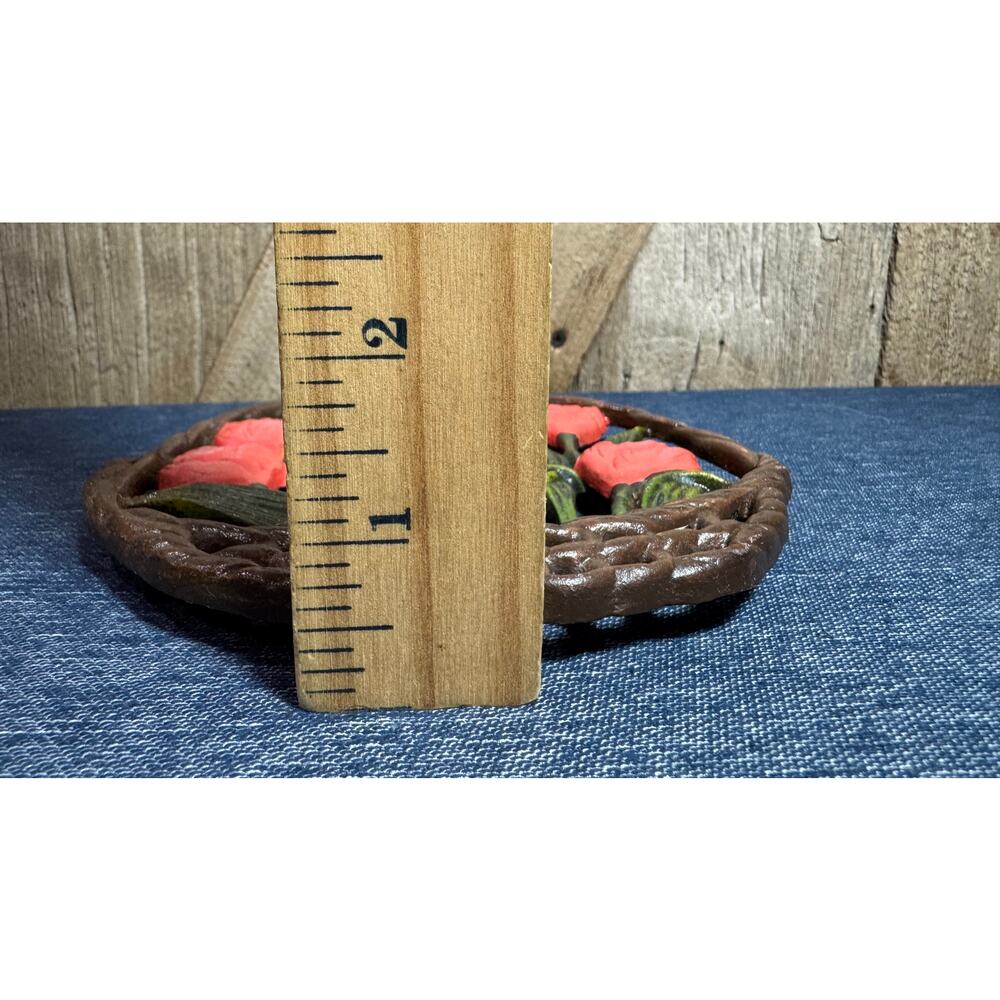 Vintage Cast Iron Floral Basket of Tulips Footed Trivet Wall Hanging Plaque - Picture 5 of 7